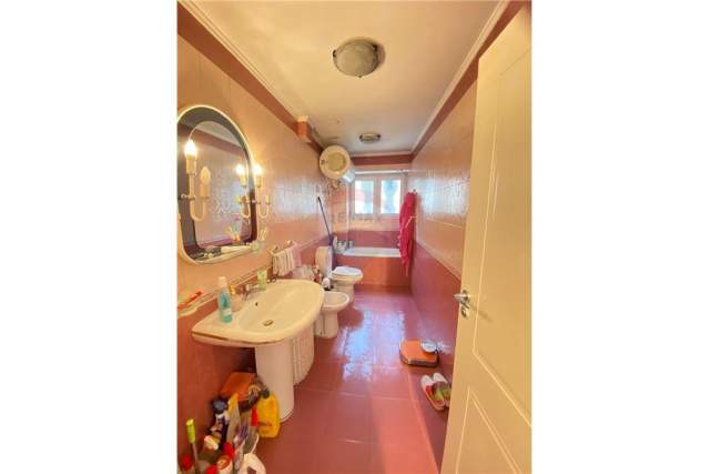 Tirane, jepet me qera apartament 2+1+BLK Kati 3, 95 m² 950 Euro (9-Kateshet)