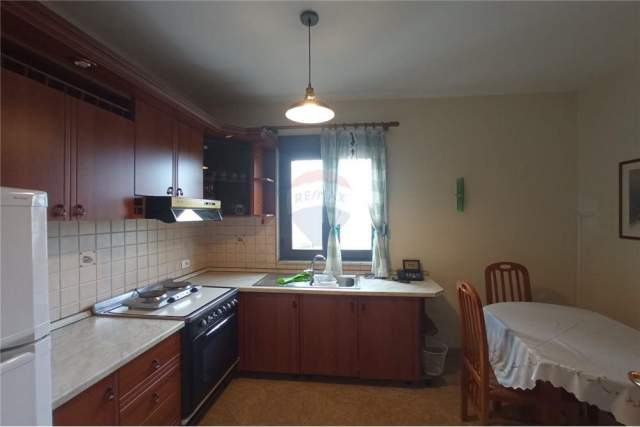 Tirane, jepet me qera apartament 1+1+BLK 80 m² 450 Euro (Sheshi Skenderbej)