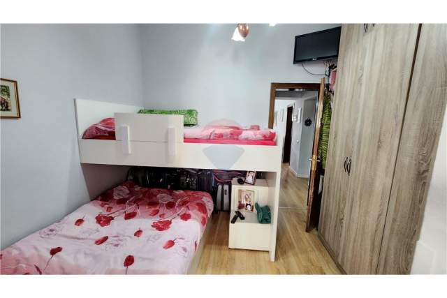 Tirane, jepet me qera apartament 2+1+BLK Kati 2, 74 m² 800 Euro (Shallvaret)