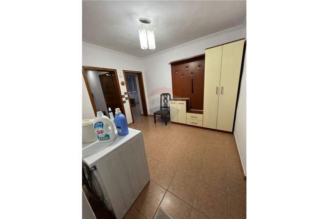 Tirane, jepet me qera apartament 2+1 Kati 2, 80 m² 380 Euro (21 dhjetori)