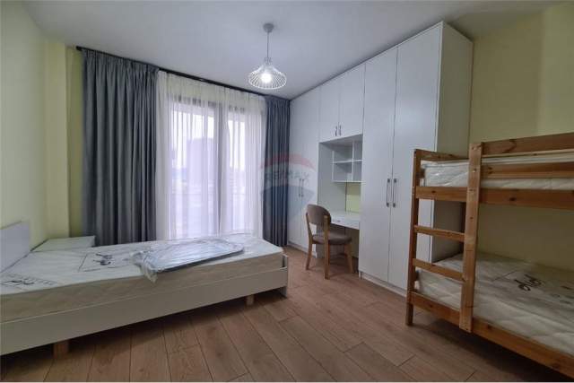 Tirane, jepet me qera apartament 2+1+BLK Kati 5, 119 m² 650 Euro (Rruga Kavajes)