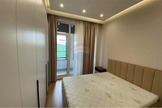 Tirane, shitet apartament 1+1+BLK Kati 5, 70 m² 115.000 Euro (Kompleksi Kontakt)