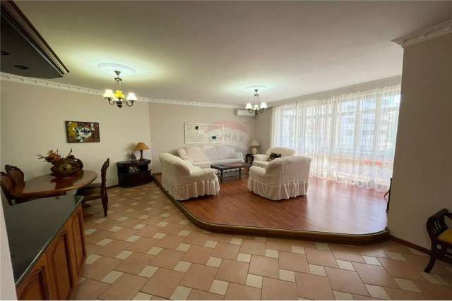 Tirane, jepet me qera apartament 2+1+BLK Kati 2, 128 m² 550 Euro (Shkolla Baletit)
