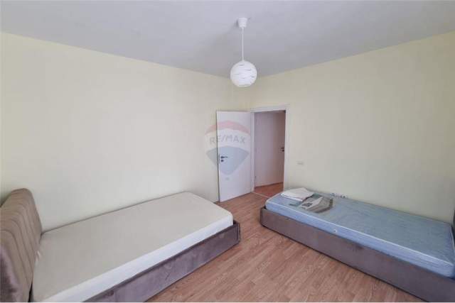 Tirane, jepet me qera apartament 2+1+BLK Kati 1, 110 m² 520 Euro (Kongresi Manastirit, Kompleksi ASL)