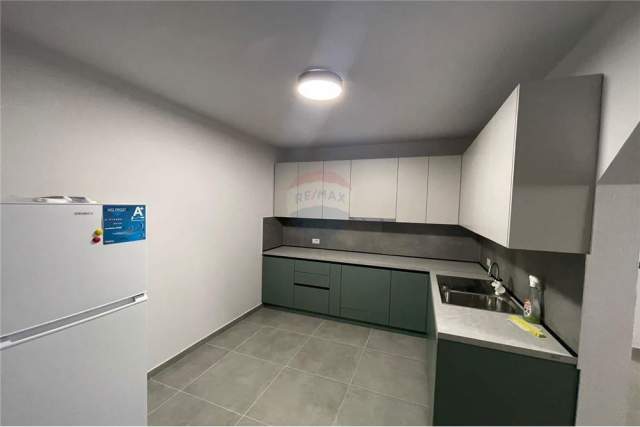 Tirane, jap me qera apartament 2+1+A+BLK Kati 2, 125 m² 700 Euro (Karl Gega)