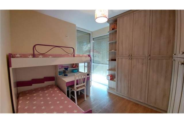 Tirane, jepet me qera apartament 2+1+BLK Kati 5, 90 m² 480 Euro (Rruga Jordan Misja - Don Bosko)