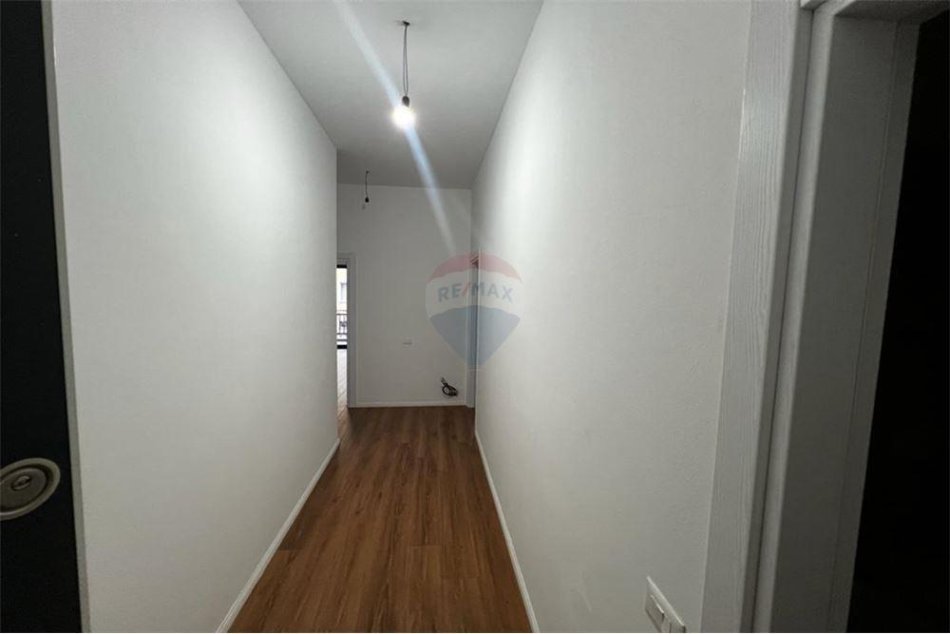Apartament - Me Qira - Rruga e Dibrës - Farmacia10 _    450 €