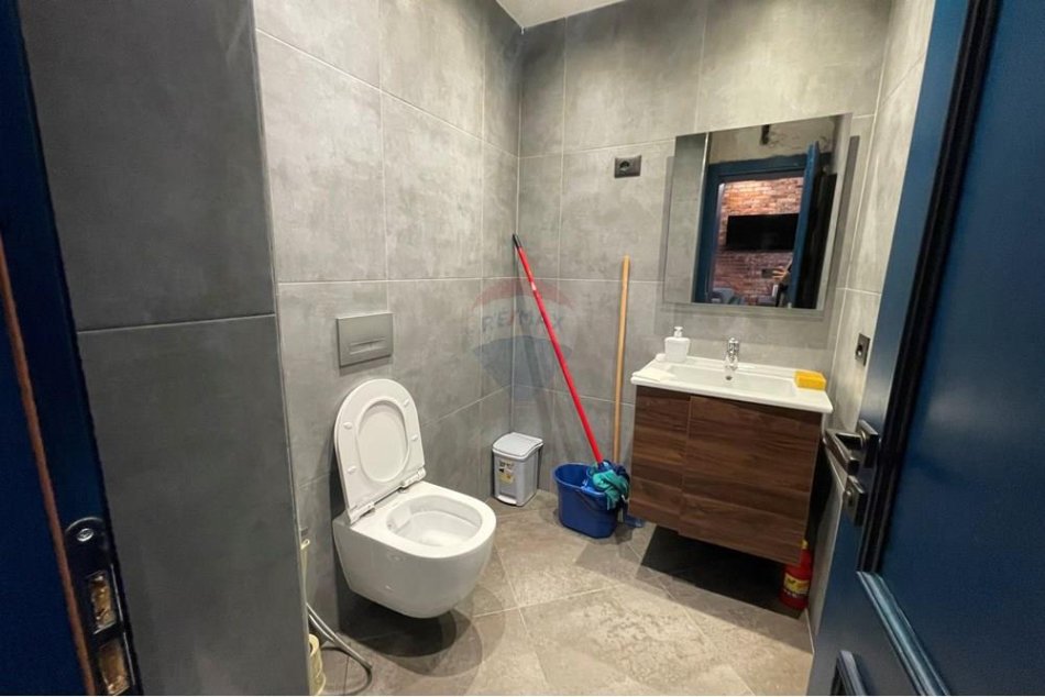Tirane, shes ambjent biznesi Kati 0, 62 m² 149’900 € (prane Oxhakut)