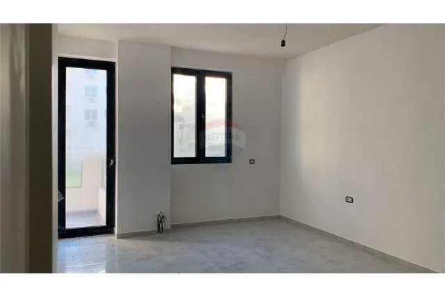 Sarande, shitet apartament 1+1+BLK Kati 2, 86 m² 150.000 Euro (Sarande, Rruga "Mitat Hoxha")