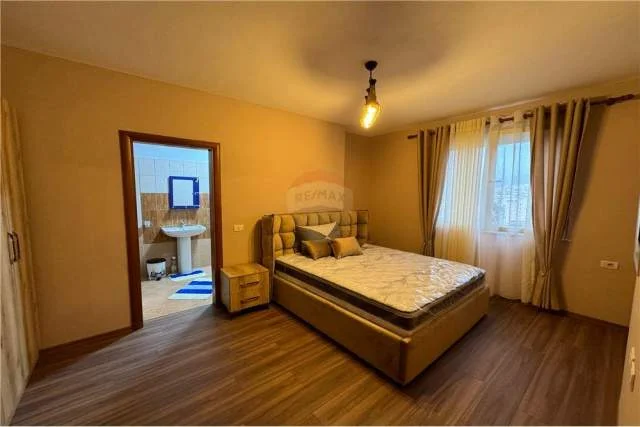 Tirane, shitet apartament 2+1+BLK Kati 9, 98 m² 167.000 Euro (vilat gjermane)