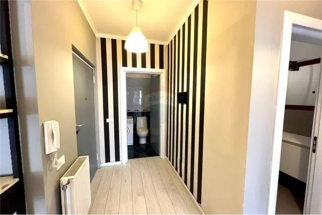 Tirane, jepet me qera apartament 2+1+BLK 120 m² 700 Euro