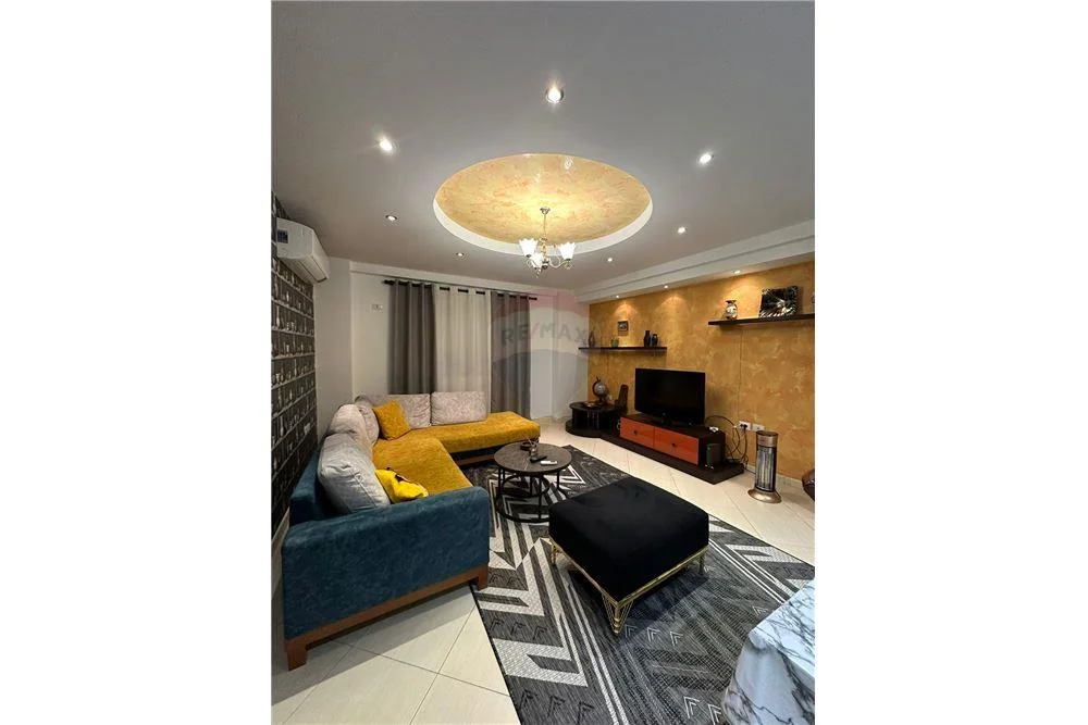 Tirane, jepet me qera apartament 2+1+BLK Kati 7, 111 m² 1.000 Euro (rruga elbasanit)