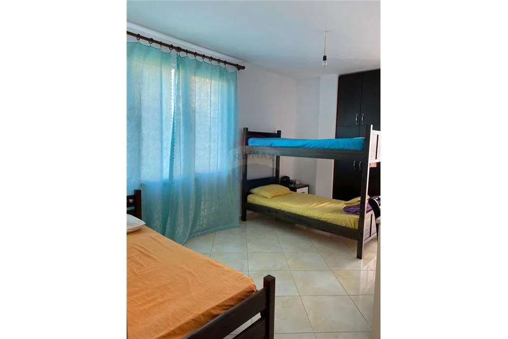 Apartament 2+1 per qera tek Eleonora!