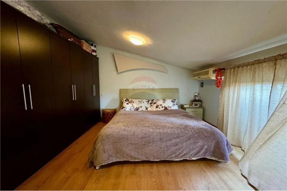 Tirane, jepet me qera apartament 2+1 Kati 6, 120 m² 500 € (Rruga Frosina Plaku)
