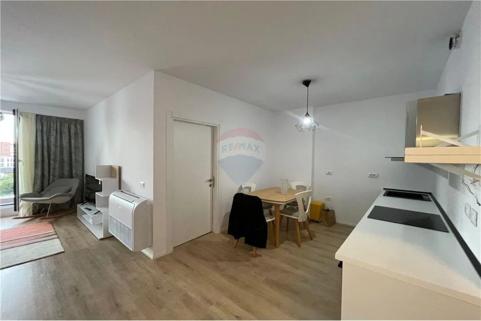 Tirane, jepet me qera 1+1+Ballkon Kati 5, 63 m² 520 € (Ish Fusha e Aviacionit)