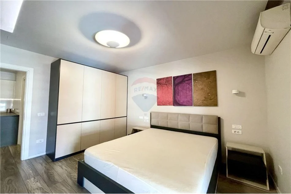 Tirane, jepet me qera 1+1+Ballkon Kati 6, 70 m² 650 € (Kompleksi Delijorgji)