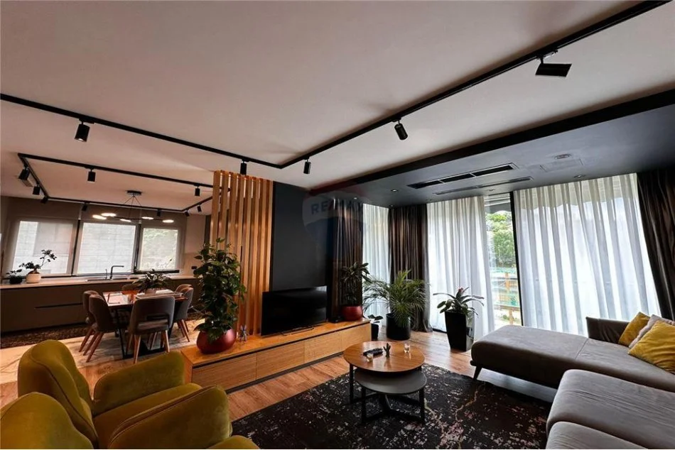 Tirane, shitet apartament 2+1+Ballkon Kati 6, 146 m² 460.000 € (Rruga Bilal Sino - Kopshti Zoologjik, Shqipëri)