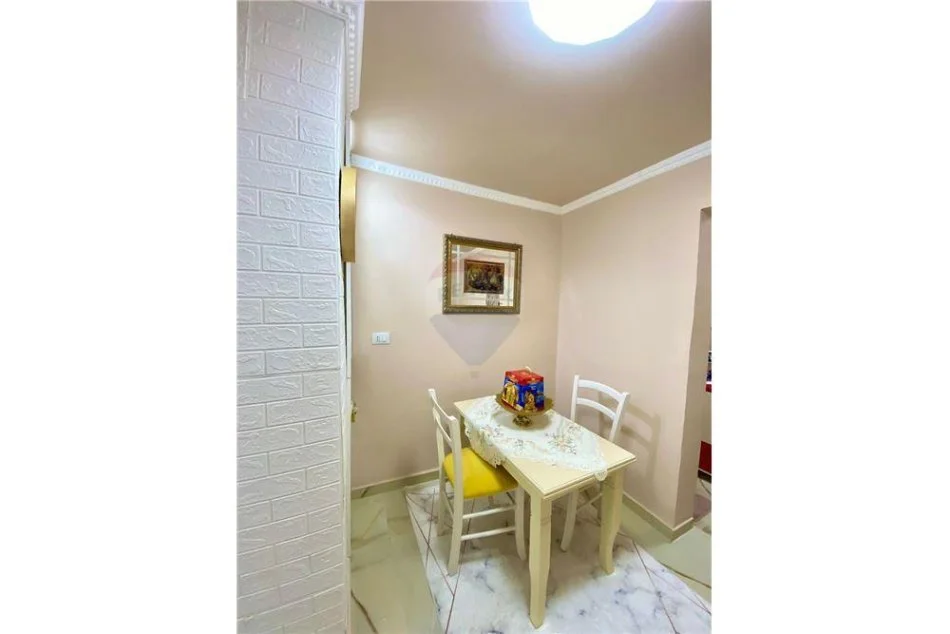 Tirane, jepet me qera apartament 1+1 Kati 6, 42 m² 450 € (Grigor Heba)