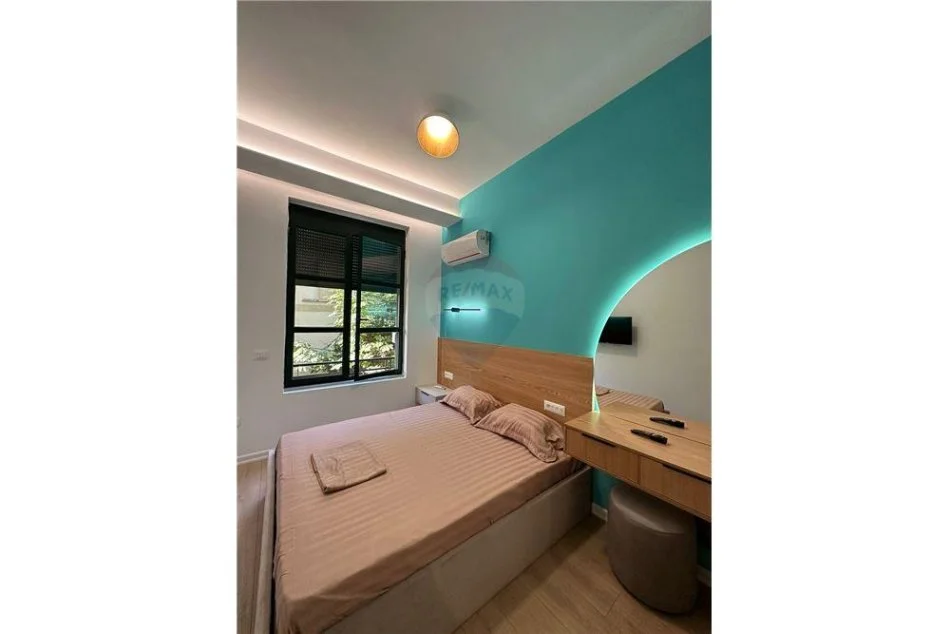 Shqiperi, jepet me qera apartament 1+1+Ballkon Kati 1, 55 m² 600 € (Bill Klinton)