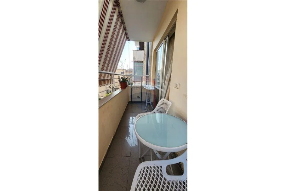 Tirane, jepet me qera apartament 2+1 Kati 4, 84 m² 700 € (Garda - Rruga Lidhja e Prizrenit)