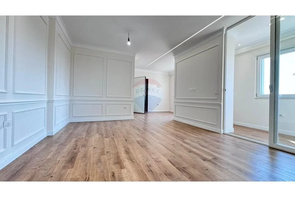 Tirane, shitet apartament 2+1 Kati 10, 93 m² 199.000 € 