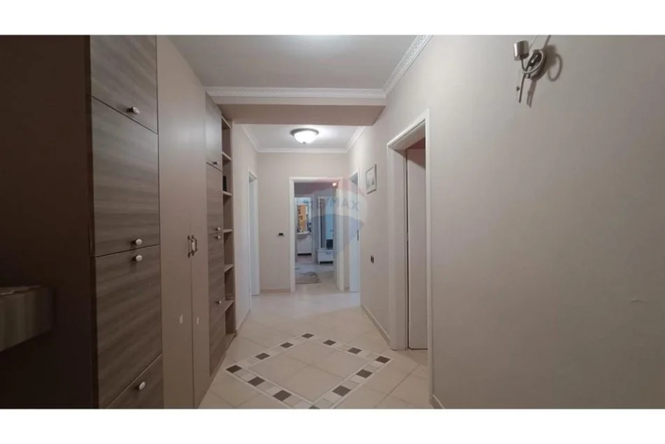 Tirane, shitet apartament 3+1+Aneks+Ballkon Kati 6, 155 m² 325.000 € (Tirana e Re - Sheshi Willson)