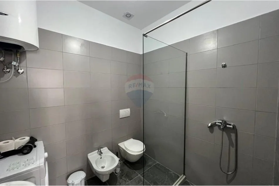 Tirane, shitet apartament 1+1 , 60 m² 120.000 € (RRUGA FRANG BARDHI - Komuna e Parisit - Eleonora,)