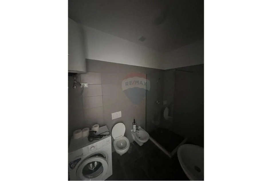 shitet apartament 1+1+Aneks+Ballkon , 70 m² 140.000 € (Komuna e Parisit - Eleonora,)