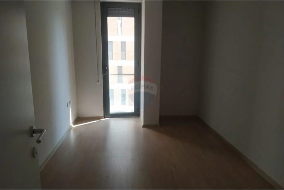 Tirane, jepet me qera apartament 2+1 Kati 3, 96 m² 500 € (Don Bosko)