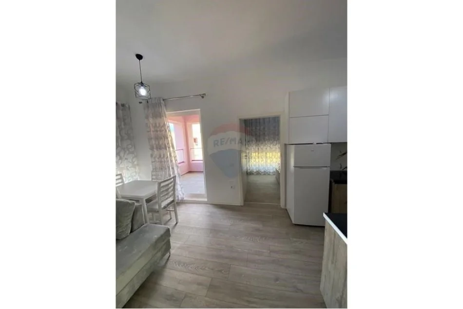 Tirane, jepet me qera apartament 2+1 Kati 5, 90 m² 450 € (Qera apartament 2+1 Kompleksi Mangalem)