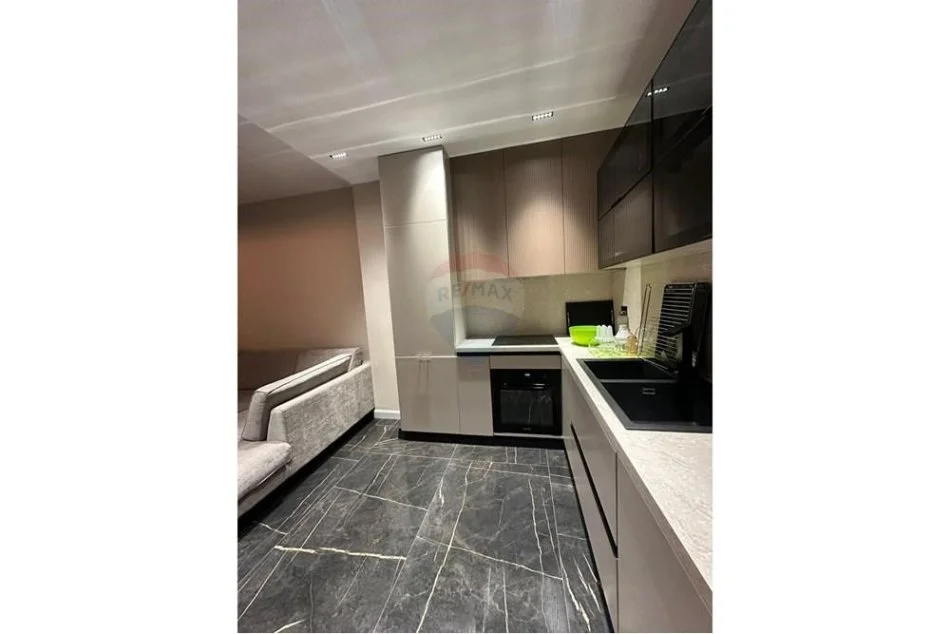 Tirane, jepet me qera apartament 1+1 , 85 m² 550 € (APARTAMENT 1+1 ME QIRA KOPSHTI ZOOLOGJIK)