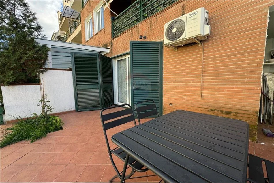 Tirane, shitet apartament 1+1 Kati 1, 65 m² 143.000 € (Kodra e Diellit 1)