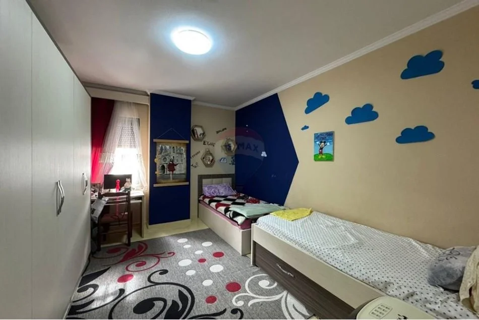 Tirane, jepet me qera apartament 2+1 Kati 7, 107 m² 520 € (Astir - Unaza e Re)