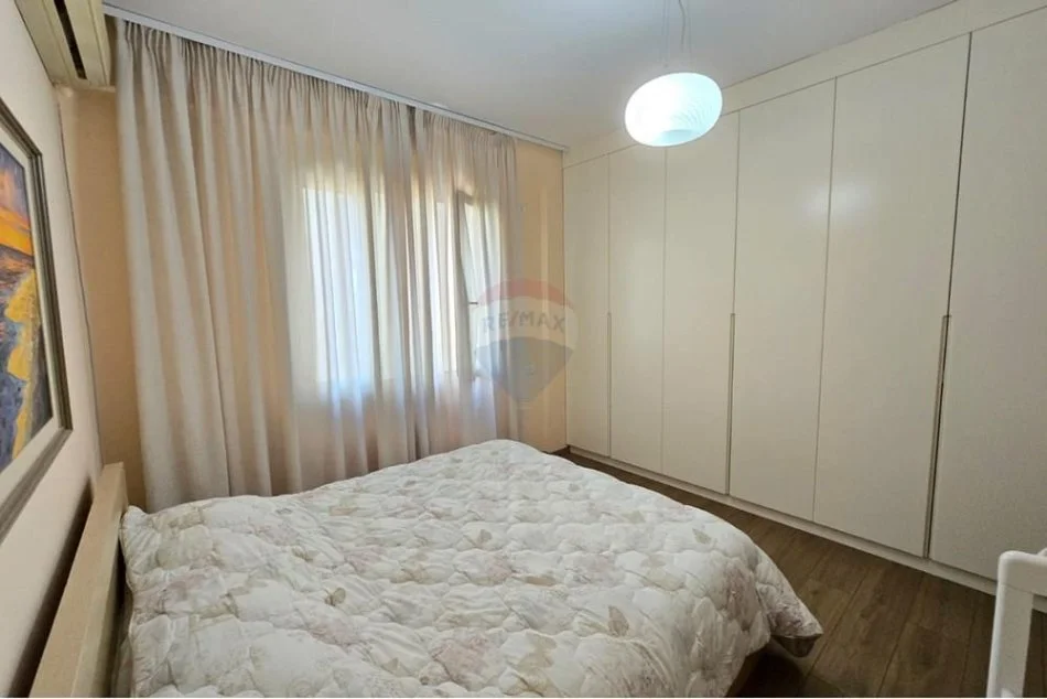 Tirane, jepet me qera apartament 2+1 Kati 4, 74 m² 850 € (Myslym Shyri)