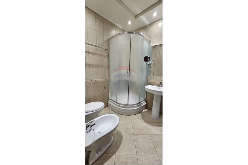 Tirane, jepet me qera apartament 1+1 Kati 6, 75 m² 550 € (Don Bosko)