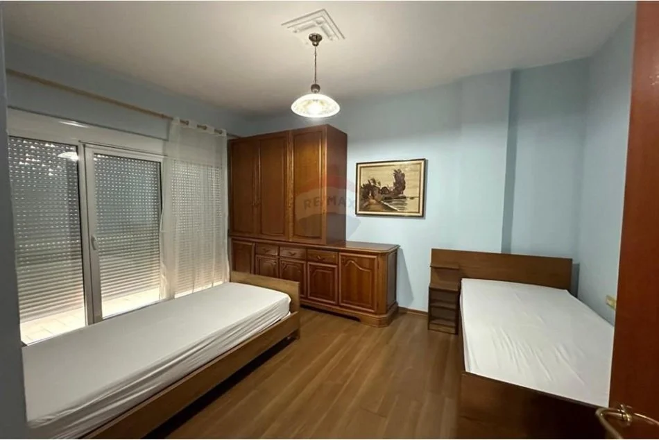 Tirane, jepet me qera apartament 2+1 Kati 2, 85 m² 600 € (Myslym Shyri, Shqipëri)
