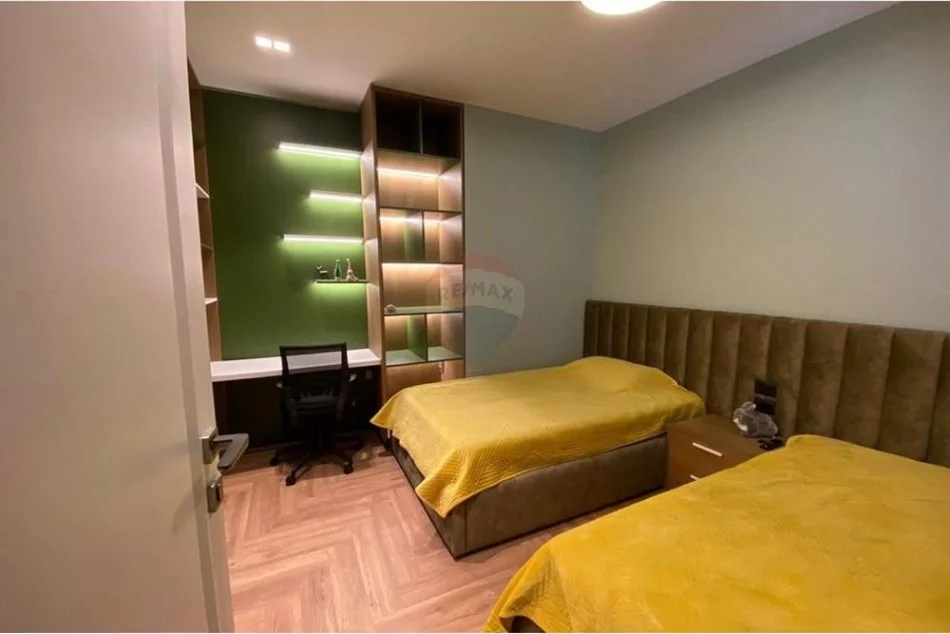 Tirane, jepet me qera 4+1+Aneks+Ballkon Kati 0, 2.200 € (Autostrada Tirane - Elbasan)