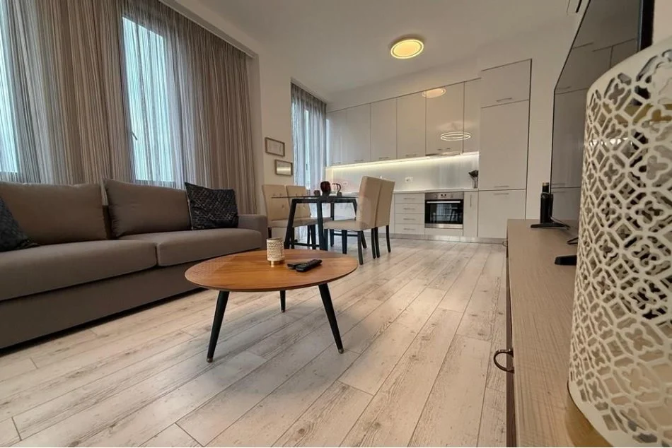 Tirane, jepet me qera apartament 2+1 , 98 m² 1.500 € (Stadiumi Qemal Stafa - Gjuhët e Huaja, Shqipëri)