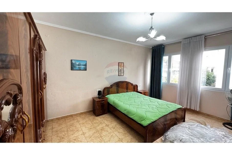 Tirane, jepet me qera apartament 2+1 Kati 2, 101 m² 500 € (Shkolla e Baletit - Tregu Elektrik)