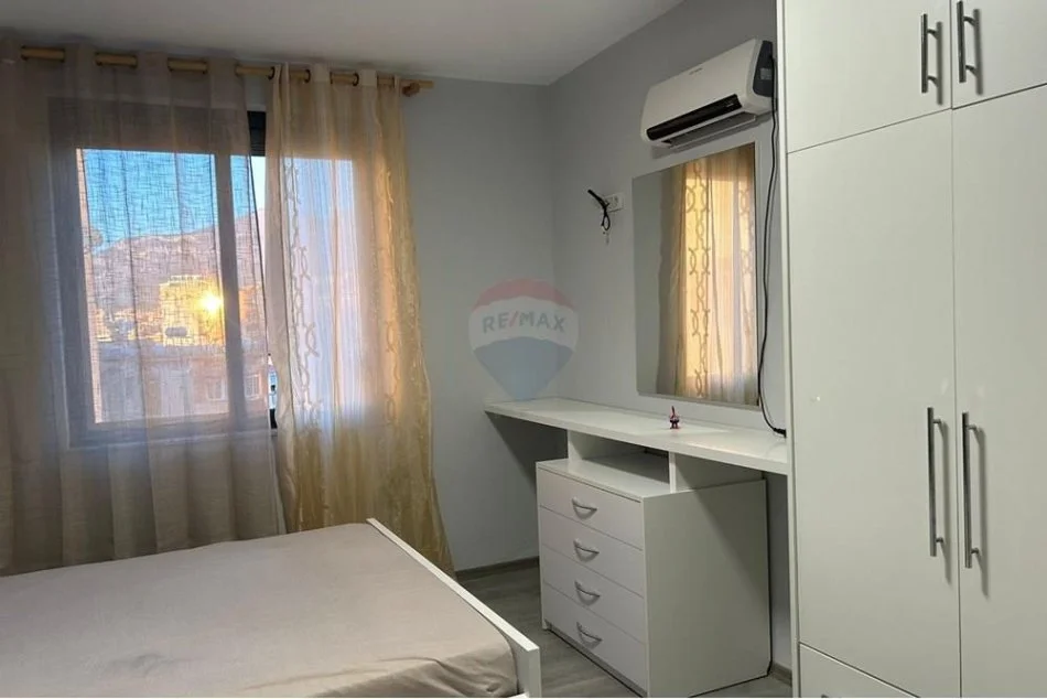 Tirane, jepet me qera apartament 2+1 Kati 5, 102 m² 650 € (Shkolla Baletit, Shqipëri)