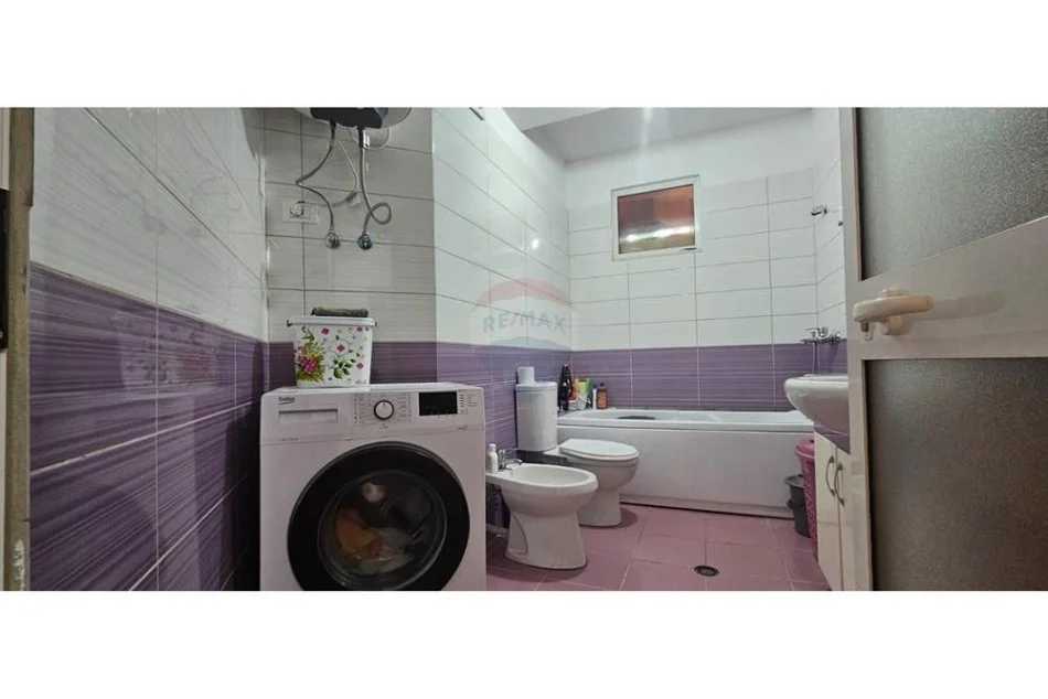 Tirane, shitet apartament 2+1 , 120 m² 130.000 € (Fresku - Rruga e Thesarit)