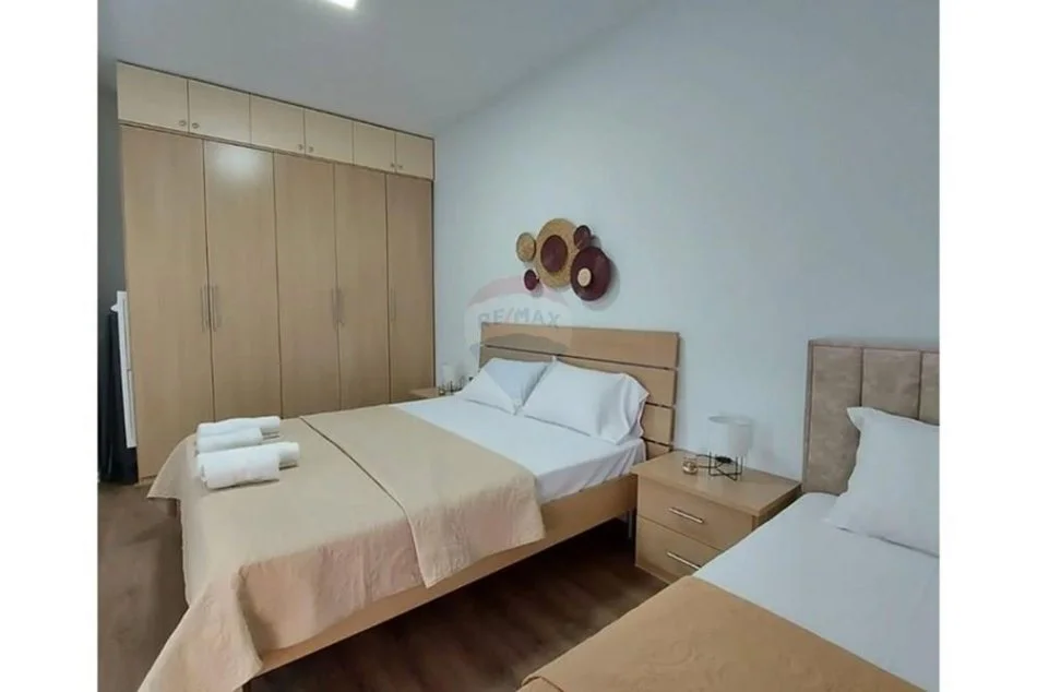 Tirane, jepet me qera apartament 1+1 , 72 m² 600 € (Rruga e Dibrës - Selvia)