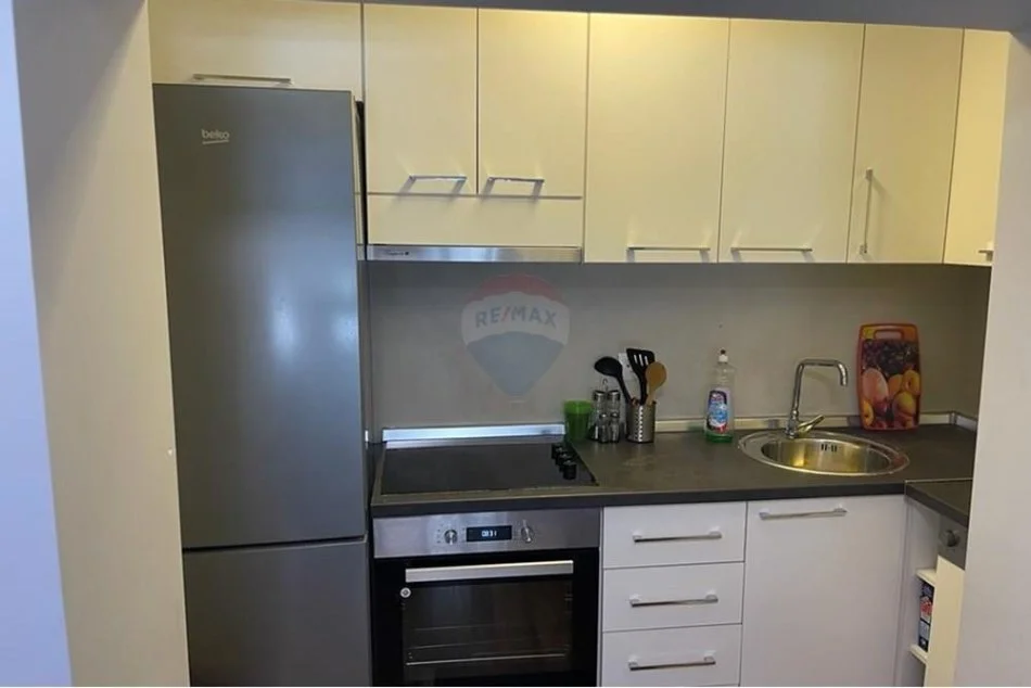 Tirane, jepet me qera apartament 1+1 Kati 0, 60 m² 650 € (Tirana e Re - Stadiumi Dinamo)