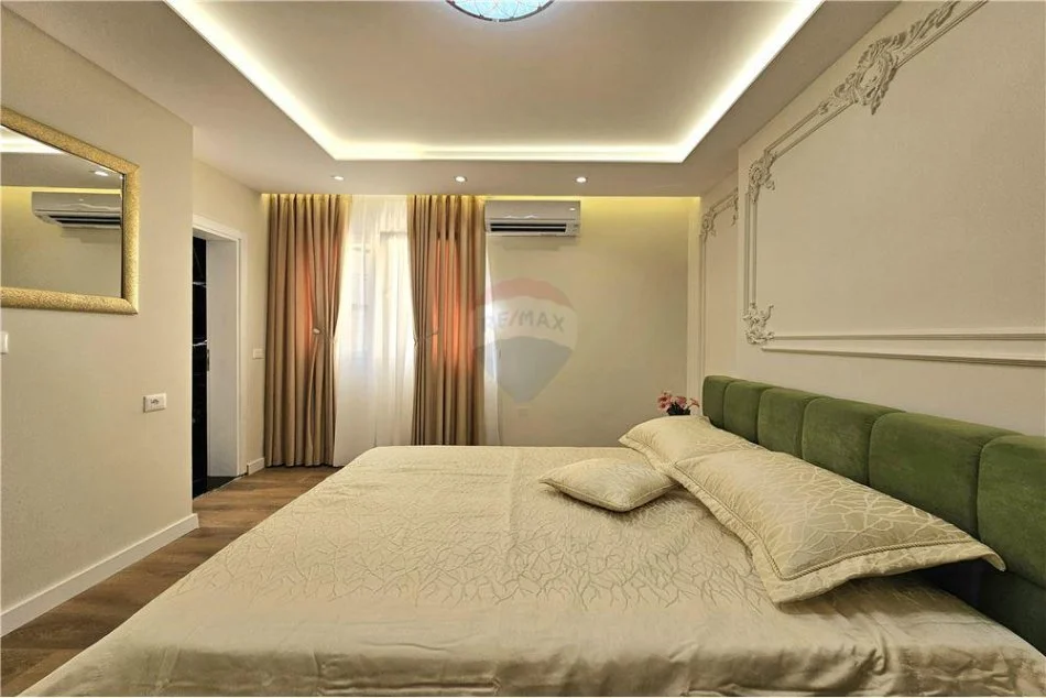 Tirane, shitet apartament 2+1 Kati 3, 88 m² (Stadiumi Dinamo)