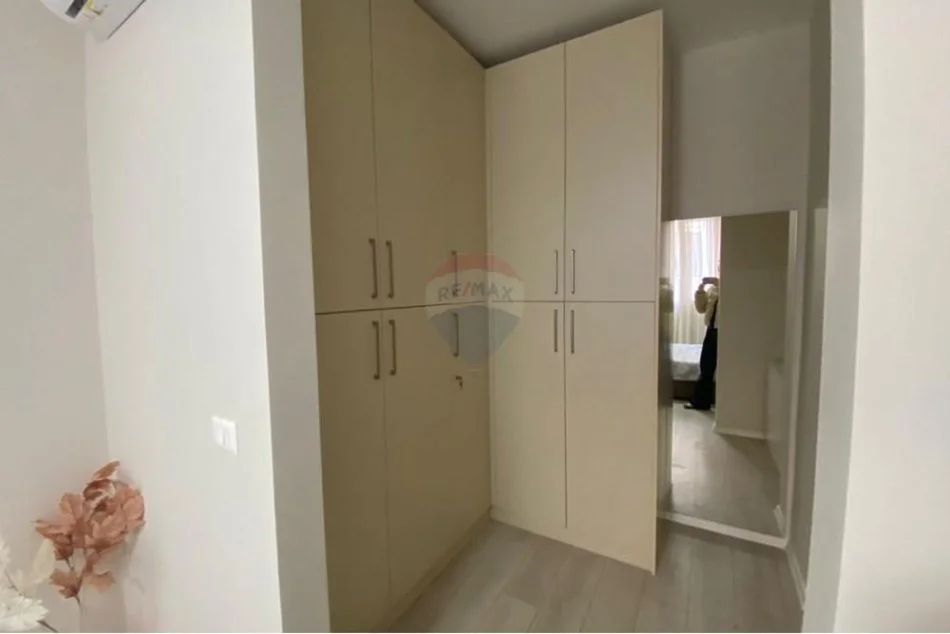 Tirane, jepet me qera apartament 1+1 Kati 3, 75 m² 550 € (Astir, Unaza e Re, River Residence)