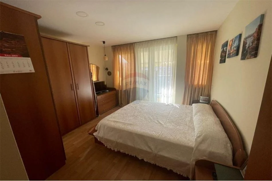 Tirane, jepet me qera apartament 2+1 Kati 7, 95 m² 850 € (Blloku, Garda)