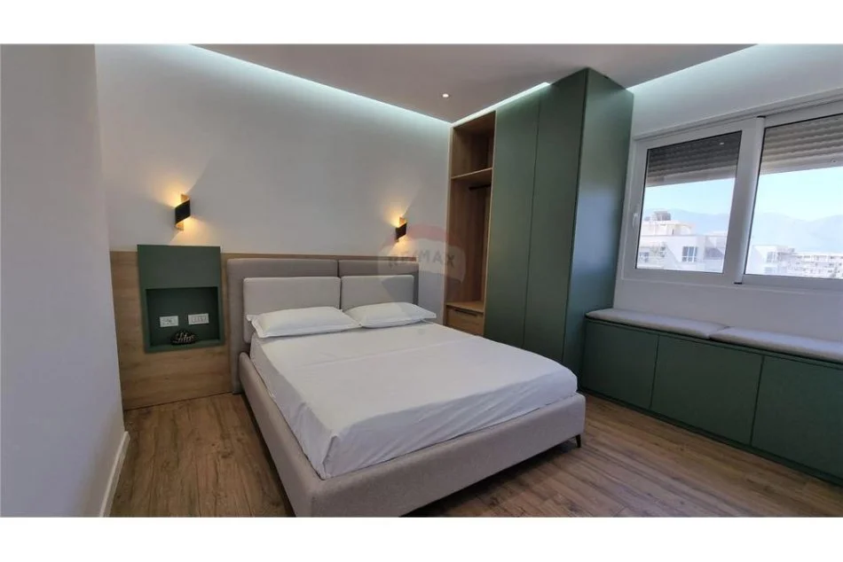 Vlore, shitet apartament+verande | Penthouse 1+1+Ballkon , 66 m² 150.000 € (Radhime)