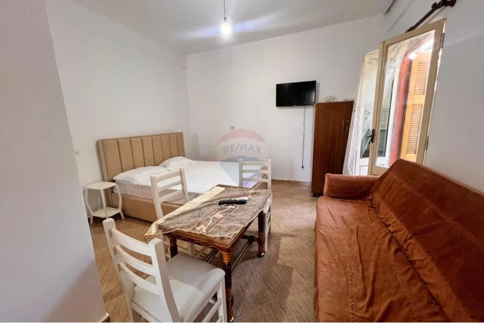 Vlore, jepet me qera Vile ne plazh 3 Katshe , 147 m² 1.200 € (Plazhi Vjeter)