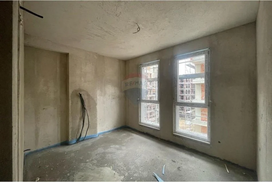 Tirane, shitet apartament 2+1+Ballkon Kati 4, 115 m² 126.247 € 