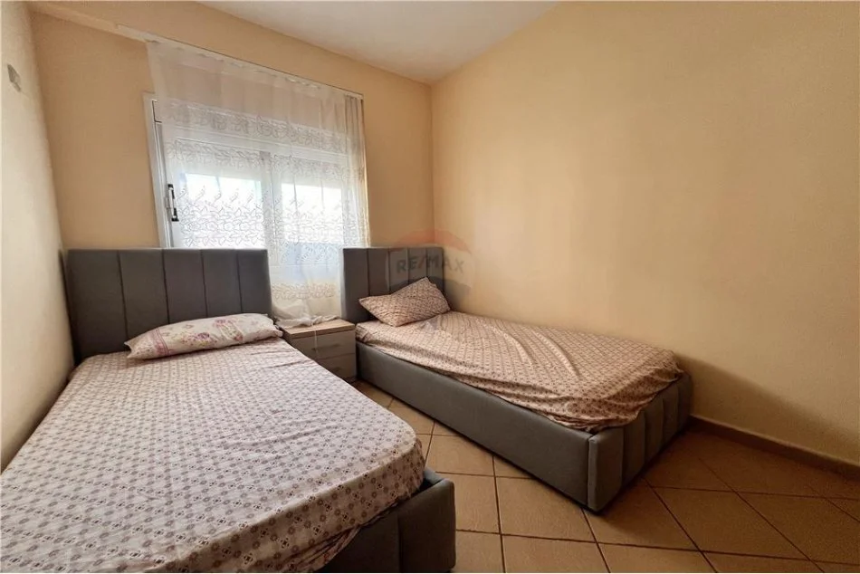 Vlore, shitet apartament 2+1+Ballkon Kati 5, 94 m² 106.000 € (Transballkanike)